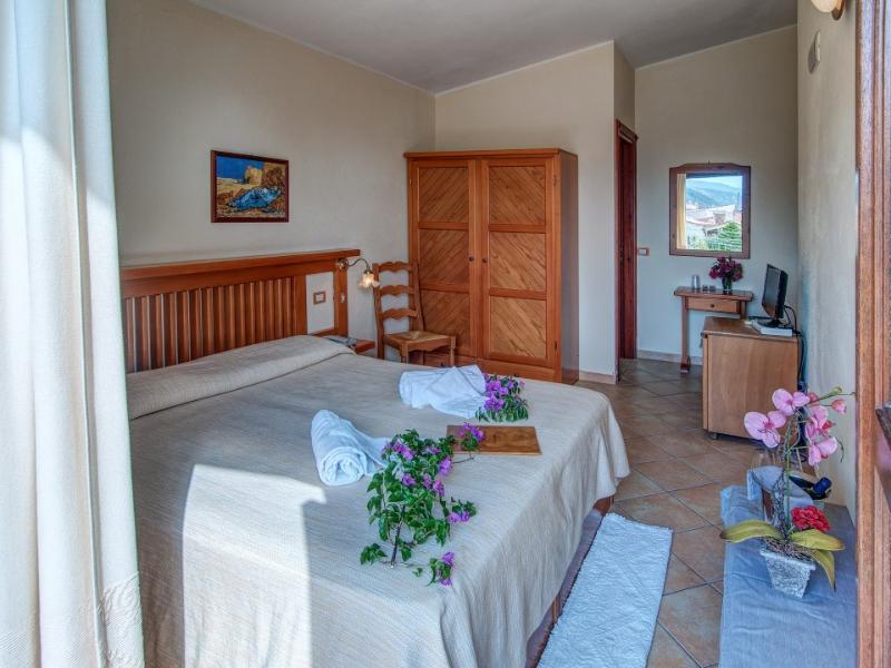 Hotel Ristorante La Conchiglia Cala Gonone Esterno foto