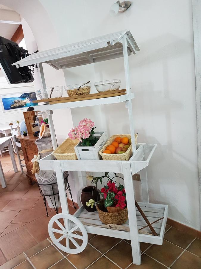 Hotel Ristorante La Conchiglia Cala Gonone Esterno foto