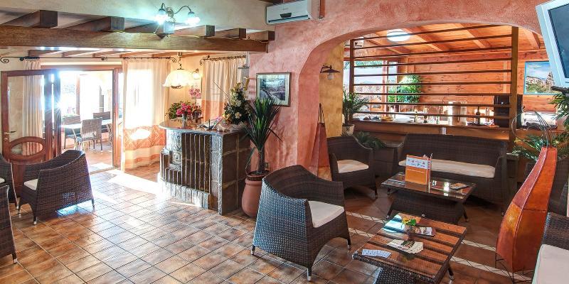 Hotel Ristorante La Conchiglia Cala Gonone Esterno foto