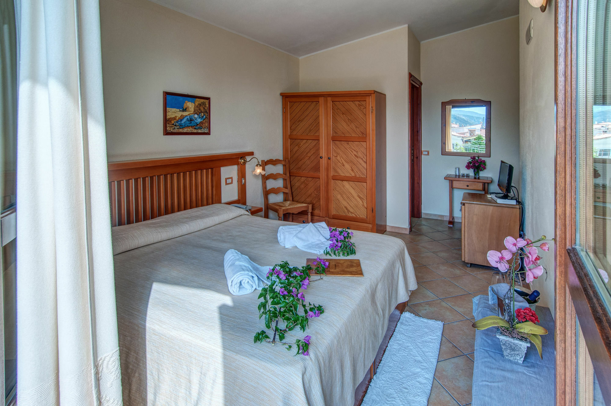 Hotel Ristorante La Conchiglia Cala Gonone Esterno foto