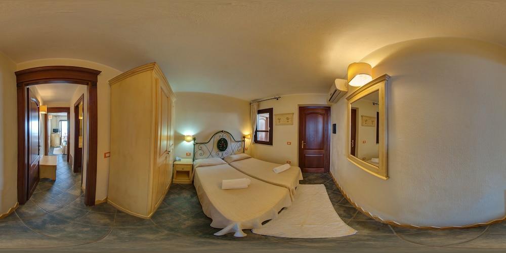 Hotel Ristorante La Conchiglia Cala Gonone Esterno foto